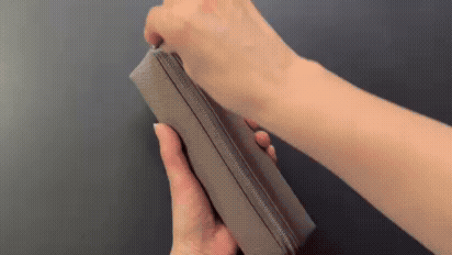 【 開けばトレイ 】スクエア ペンケース/ 本革